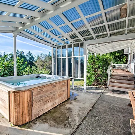 Hood Canal Home With Hot Tub - Bordering Olympic Np!